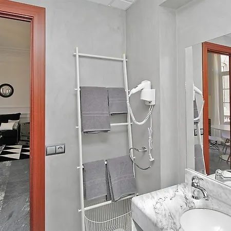 Plaza Constitucion - Larios Apartment