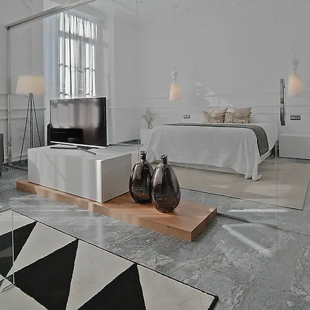 Plaza Constitucion - Larios Apartment *
