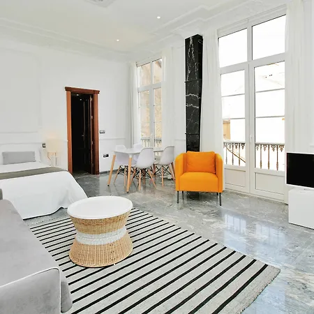 Apartment Plaza Constitucion - Larios